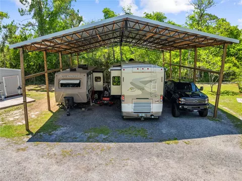 Exterior - 5585 Palm Ave, Okeechobee, FL 34972 photo 29 of 37