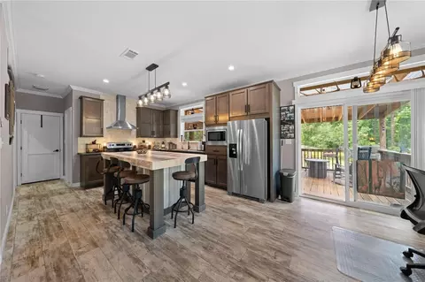 Kitchen - 5585 Palm Ave, Okeechobee, FL 34972 photo 1 of 10