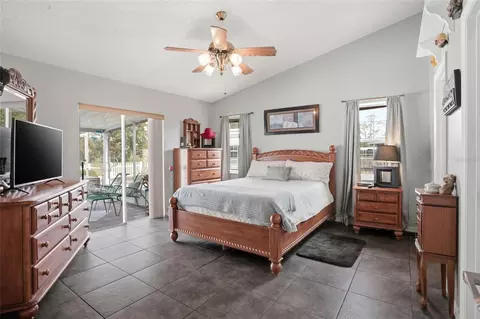Bedroom - 6445 Bay Shore Dr, Saint Cloud, FL 34771 photo 2 of 5
