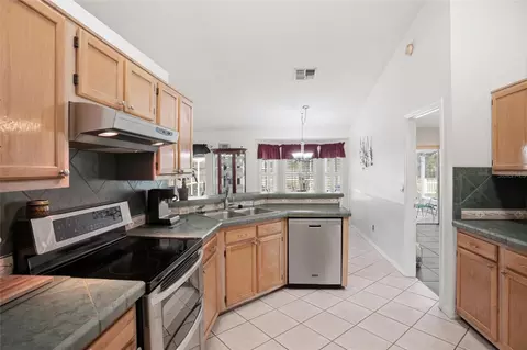 Kitchen - 6445 Bay Shore Dr, Saint Cloud, FL 34771 photo 1 of 2