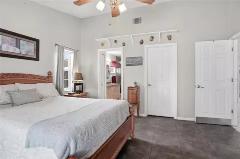 Bedroom - 6445 Bay Shore Dr, Saint Cloud, FL 34771 photo 1 of 5