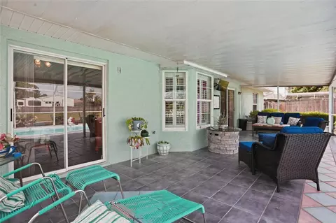 Exterior - 6445 Bay Shore Dr, Saint Cloud, FL 34771 photo 6 of 9