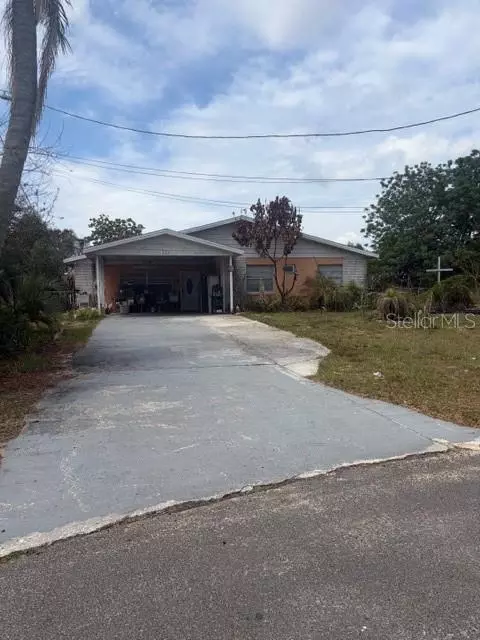 227 Poinsettia Dr, Haines City, FL 33844
