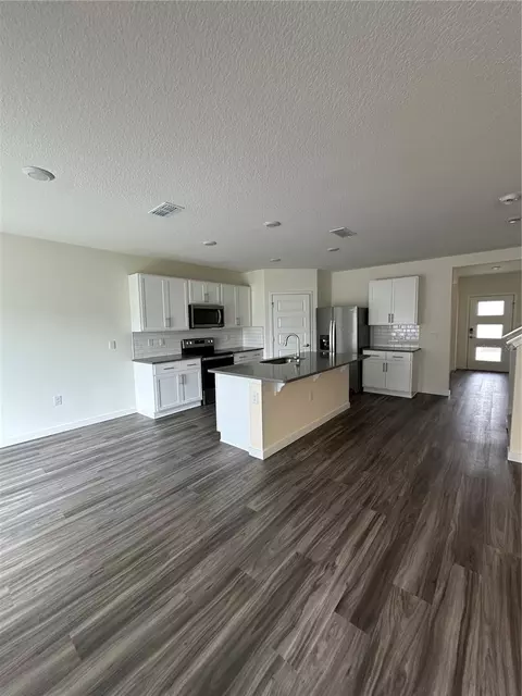 Kitchen - 412 Chayne Pl, Saint Cloud, FL 34771 photo 2 of 5