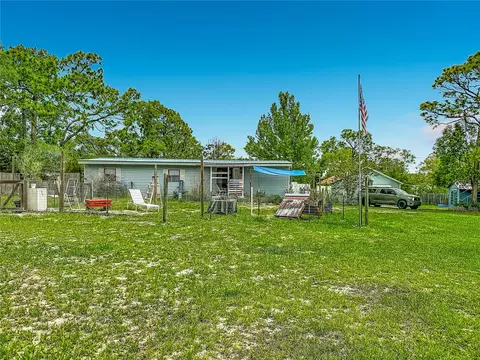 17609 Bathurst Ave, Spring Hill, FL 34610 photo 2