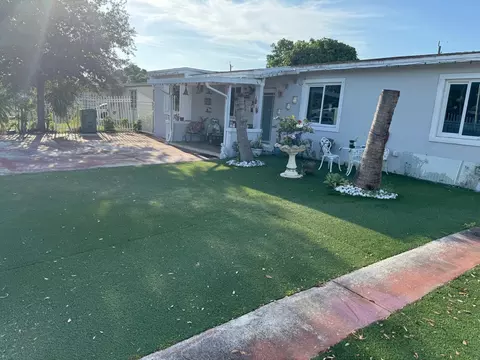 131 E 39th St, Hialeah, FL 33013