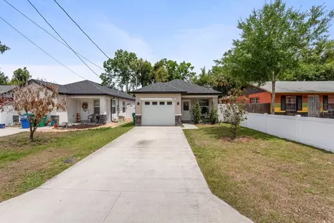Exterior - 1967 Virginia Ave, Eustis, FL 32726 photo 2 of 5