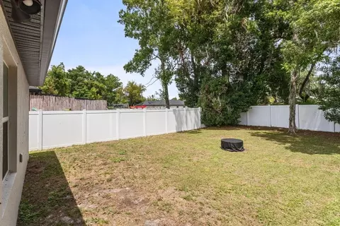 Exterior - 1967 Virginia Ave, Eustis, FL 32726 photo 3 of 5
