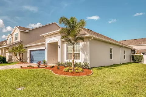 Exterior - 1719 Hawksbill Ln, Saint Cloud, FL 34771 photo 2 of 10