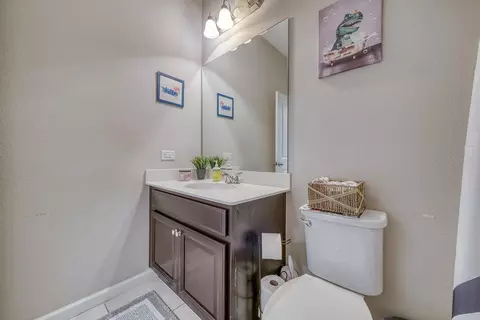 Bath - 1719 Hawksbill Ln, Saint Cloud, FL 34771 photo 4 of 4