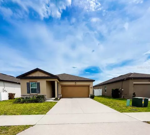 5882 Herder Rd, Saint Cloud, FL 34771