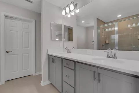 Entry Way - 5533 Vigo Loop, Saint Cloud, FL 34771 photo 4 of 8