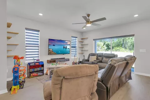 Living - 5533 Vigo Loop, Saint Cloud, FL 34771 photo 1 of 1