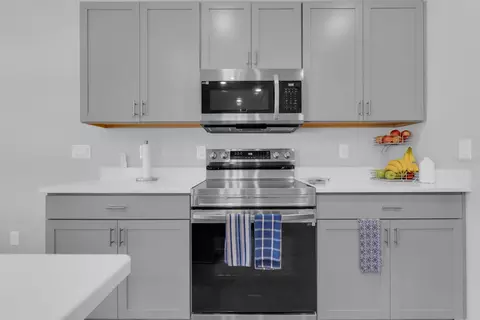 Kitchen - 5533 Vigo Loop, Saint Cloud, FL 34771 photo 4 of 4