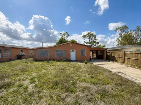 48 Princeton Ave, Frostproof, FL 33843