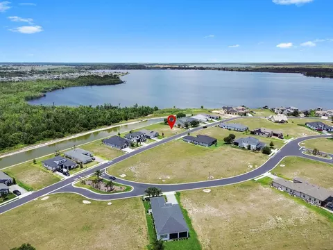 497 Adams View Ln, Auburndale, FL 33823
