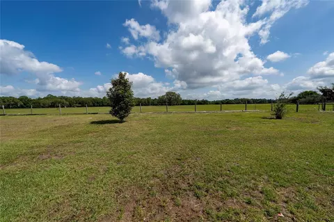 Exterior - 5610 Western Sun Dr, Saint Cloud, FL 34771 photo 5 of 8