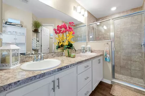 Bath - 4055 Ruby Run, Haines City, FL 33844 photo 1 of 4