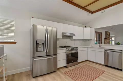 Kitchen - 20 Macon Way, Saint Cloud, FL 34769 photo 2 of 3