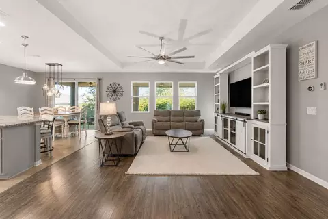 Living - 2948 Foxtail Bnd, Ocoee, FL 34761 photo 2 of 2