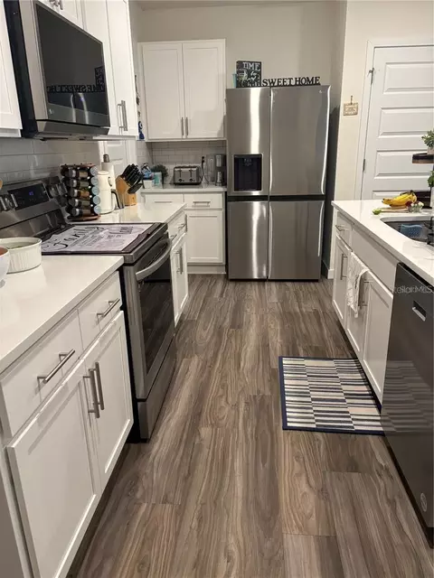 Kitchen - 464 Talisi Loop, Saint Cloud, FL 34771 photo 1 of 2