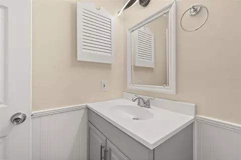 Bath - 235 Tennessee Ave, Saint Cloud, FL 34769 photo 2 of 3