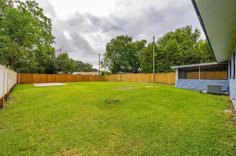 Exterior - 235 Tennessee Ave, Saint Cloud, FL 34769 photo 13 of 14