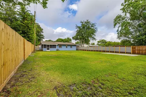 Exterior - 235 Tennessee Ave, Saint Cloud, FL 34769 photo 7 of 14