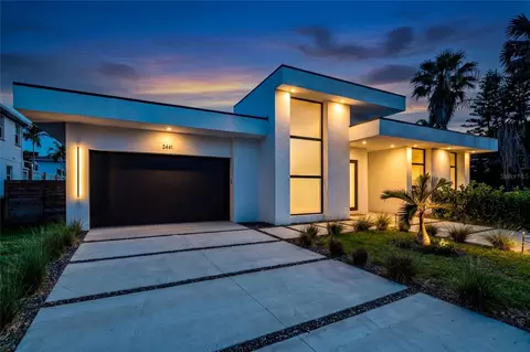2441 Webber St, Sarasota, FL 34239