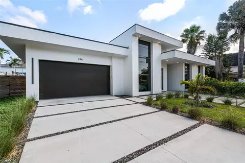 2441 Webber St, Sarasota, FL 34239