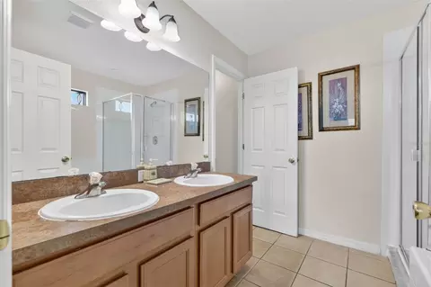 Bath - 126 Summer Place Loop, Clermont, FL 34714 photo 1 of 3
