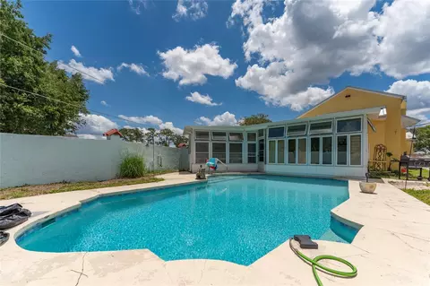 815 Lake Jessie Dr, Winter Haven, FL 33881