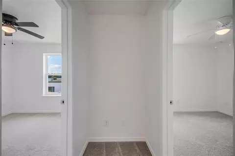 Entry Way - 5282 Pavia Dr, Saint Cloud, FL 34771 photo 13 of 15