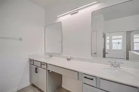 Bath - 5282 Pavia Dr, Saint Cloud, FL 34771 photo 2 of 5