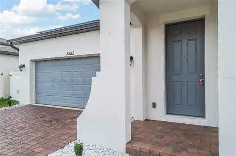 Exterior - 5282 Pavia Dr, Saint Cloud, FL 34771 photo 3 of 6
