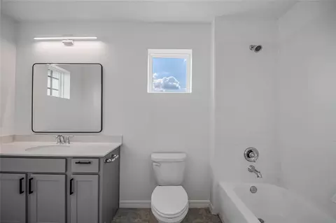 Bath - 5282 Pavia Dr, Saint Cloud, FL 34771 photo 5 of 5