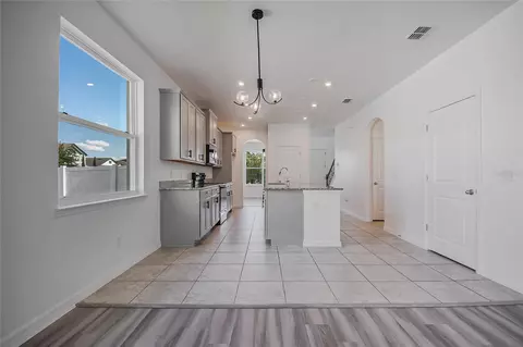Entry Way - 5282 Pavia Dr, Saint Cloud, FL 34771 photo 4 of 15