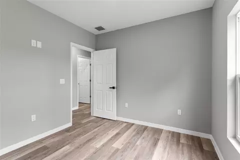 Bedroom - 108 Oxbow Dr, Sebring, FL 33876 photo 4 of 4