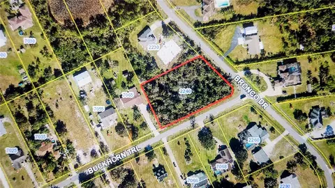2240 Bronco Dr, Saint Cloud, FL 34771