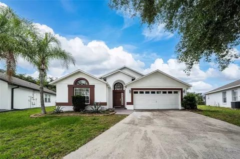 232 Lake Shore Pkwy, Davenport, FL 33896