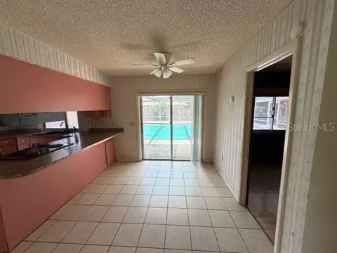 Kitchen - 1105 Gause Ave, Bartow, FL 33830 photo 2 of 2
