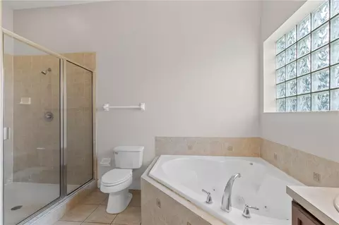 Bath - 4924 Raylene Way, Saint Cloud, FL 34771 photo 2 of 2