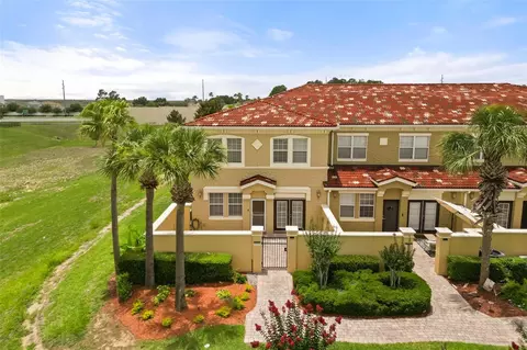 2828 Bella Vista Dr, Davenport, FL 33897