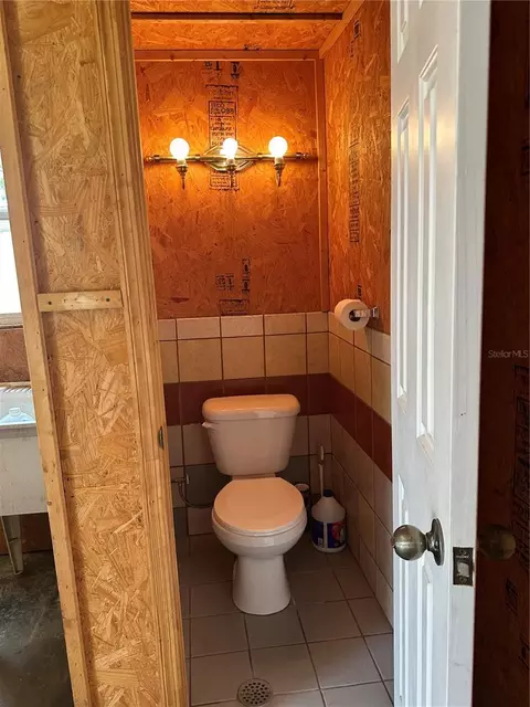 Bath - 606 New York Ave #NEW YORK AVE, Saint Cloud, FL 34769 photo 3 of 4