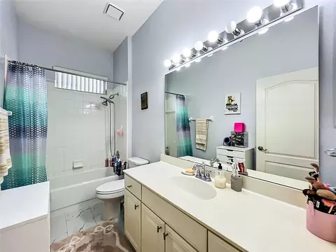 Bath - 909 Grovesmere Loop, Ocoee, FL 34761 photo 6 of 7