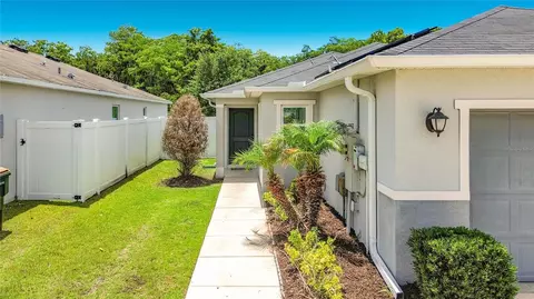 Exterior - 3040 Lakes Crest Ave, Saint Cloud, FL 34772 photo 2 of 6