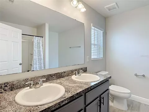 Bath - 3040 Lakes Crest Ave, Saint Cloud, FL 34772 photo 1 of 4