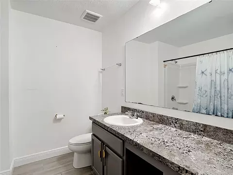 Bath - 3040 Lakes Crest Ave, Saint Cloud, FL 34772 photo 4 of 4