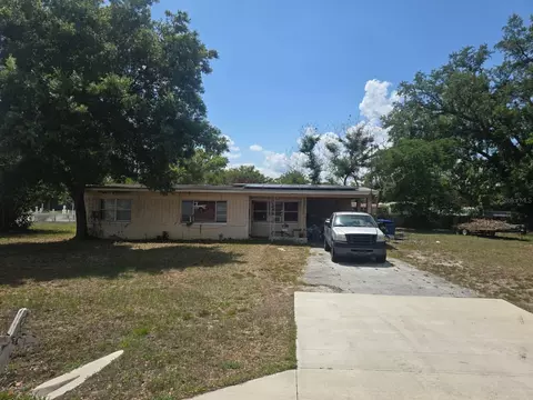 8324 Dawn Dr, Orlando, FL 32809