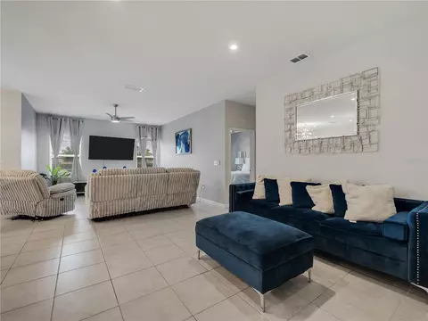 Living - 5542 Toulouse Ln, Saint Cloud, FL 34771 photo 1 of 5